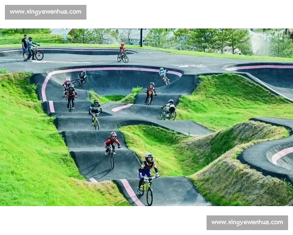 首届温榆河瓜车赛开赛 200 骑手逐风城市绿肺